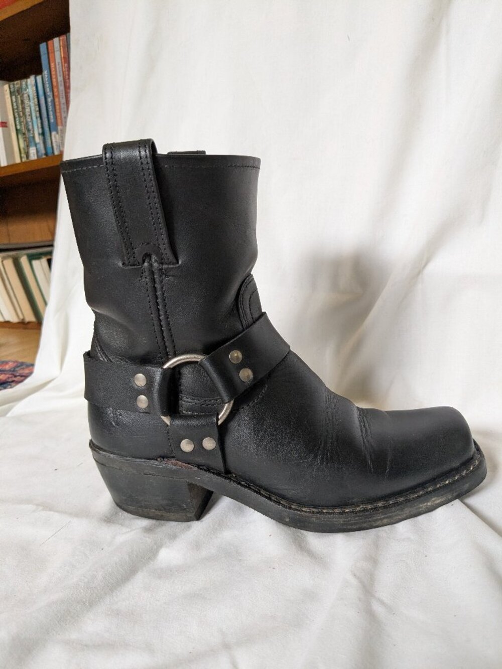 Frye Black "Harness 8R" Leather Boots size 6M - Picture 5 of 9